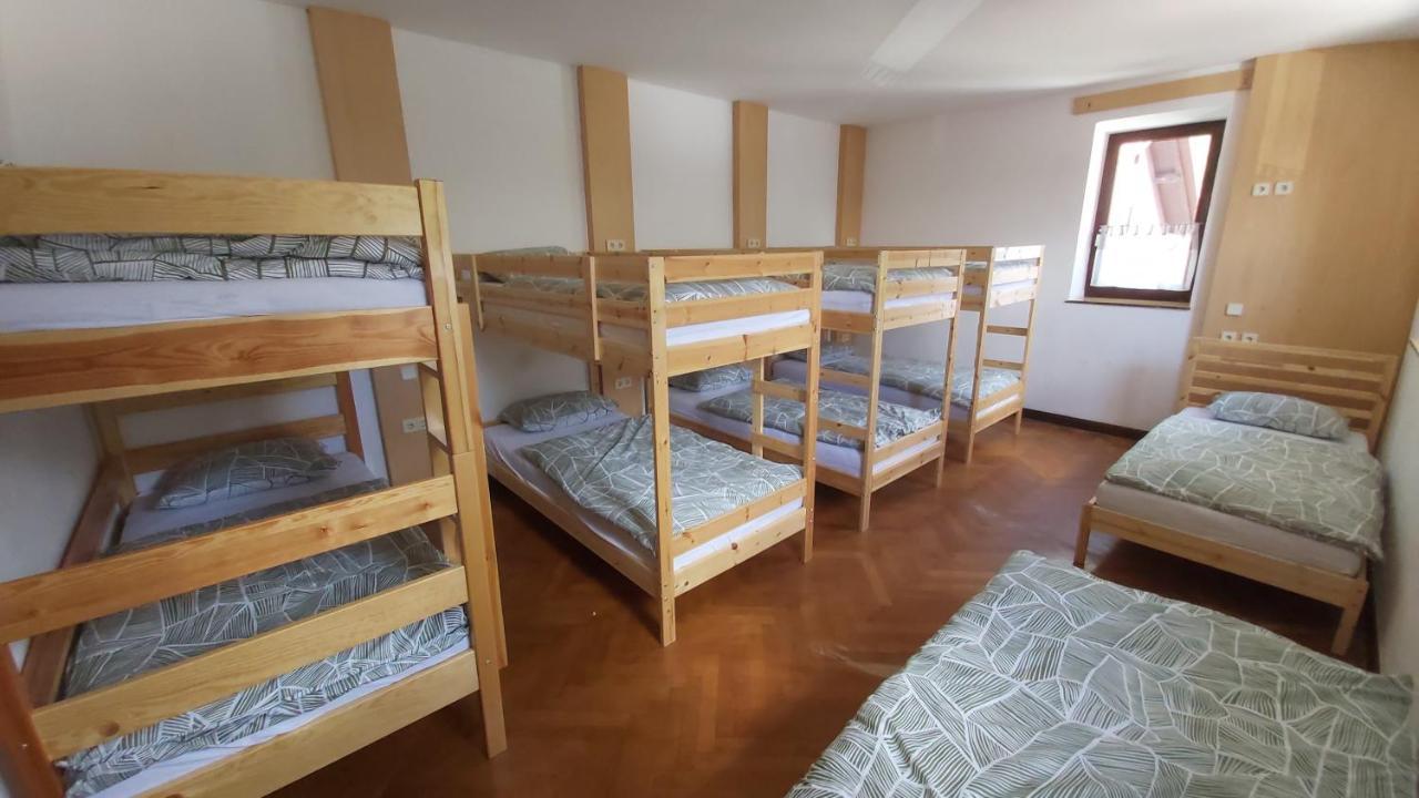 Hostel In Picerija Spajza Mojstrana Extérieur photo